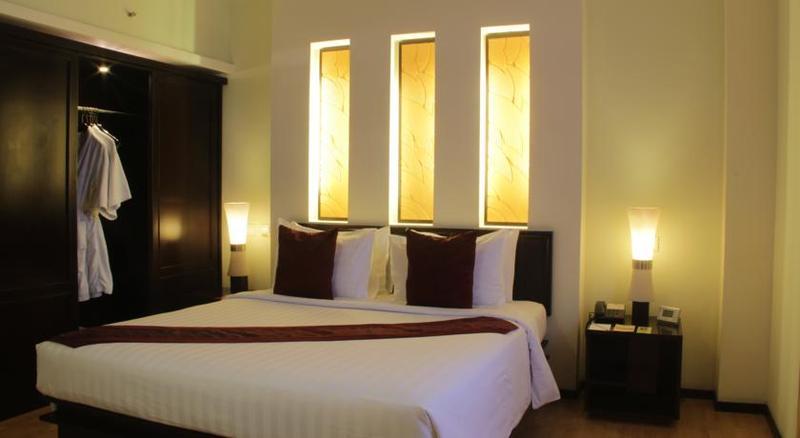 Mercure Surabaya Exterior foto