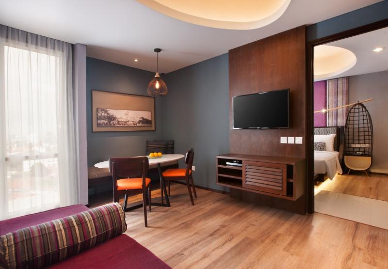 Mercure Surabaya Exterior foto